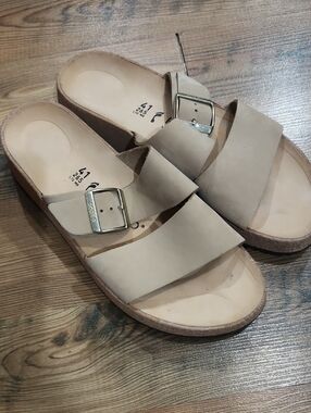 Birkenstock Almina Platform Buckle Nubuck Leather Sandcastle Earthy Boho 41 10